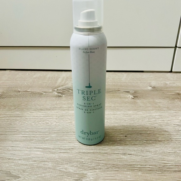 Drybar Triple Sec 3-n-1 Finishing Spray - Picture 2 of 8